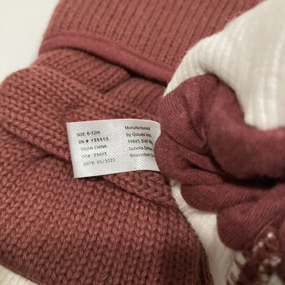 NWOT Goumi knit mitts